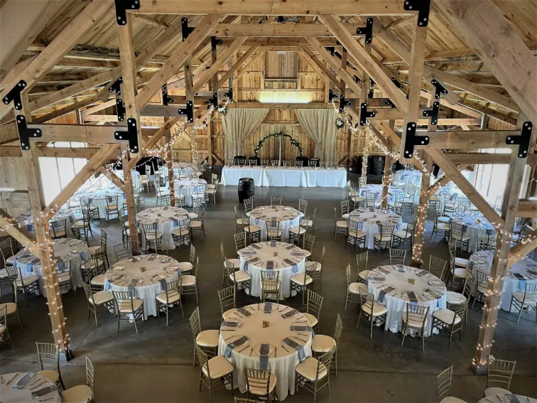 5 Reasons to Choose a Barn Venue for Your Wedding